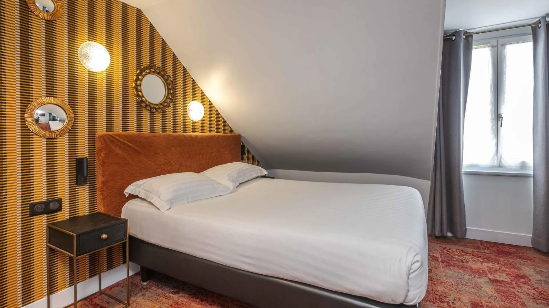 ***  Hotel Marena Paris France